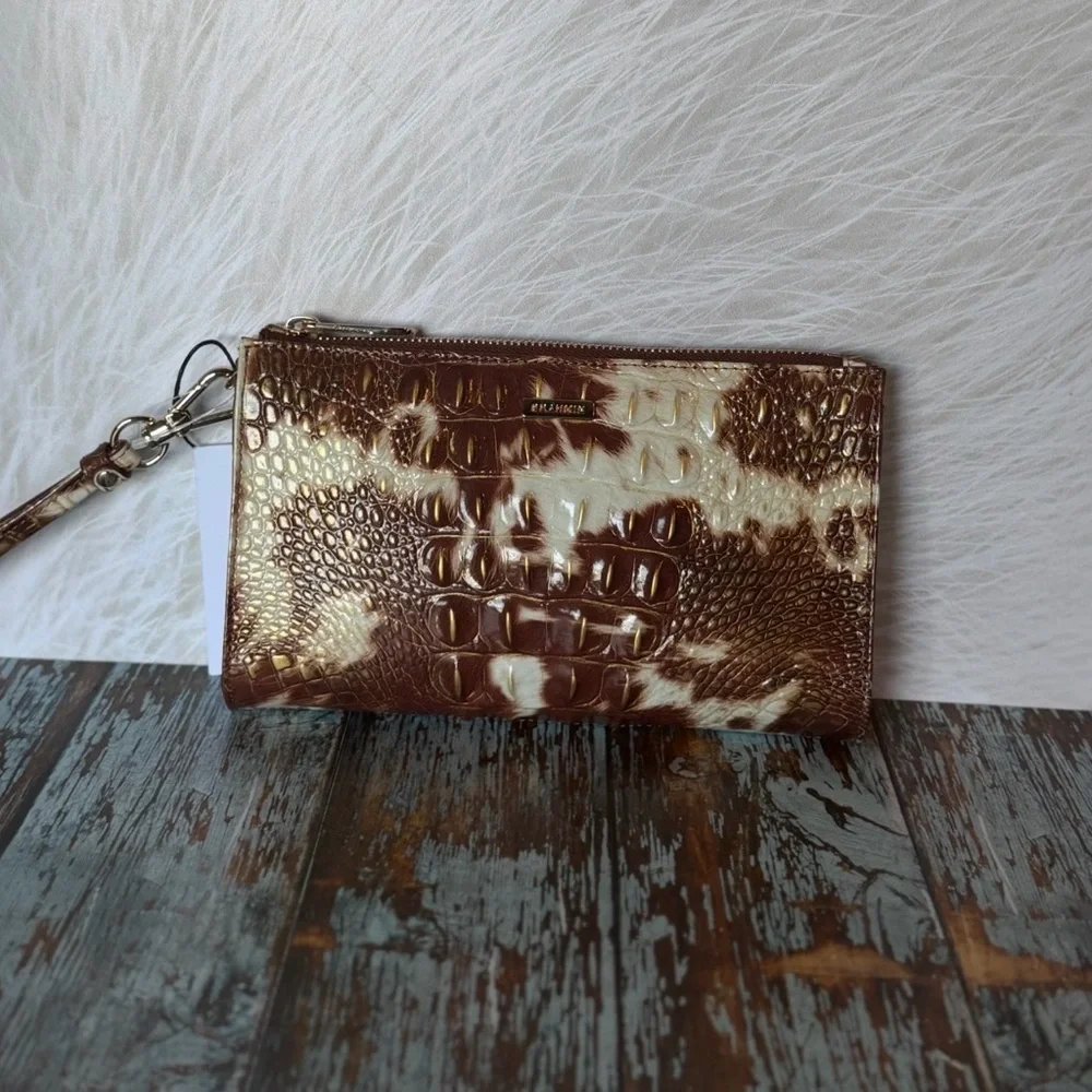 Brahmin Daisy Wristlet Melbourne Summer Rodeo NWT Price firm! - Picture 7 of 10